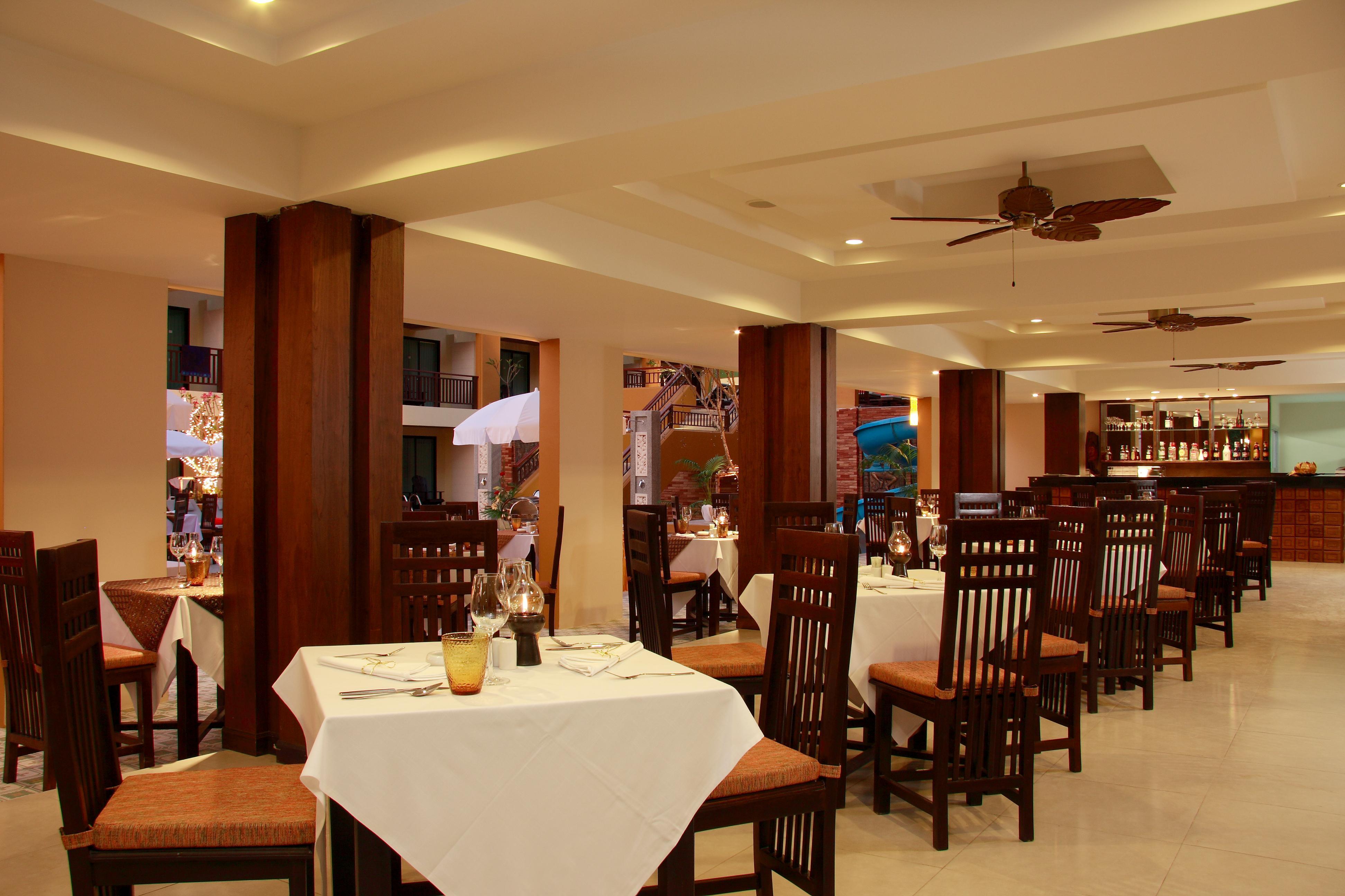 Diamond Cottage Resort & Spa Karon Екстер'єр фото
